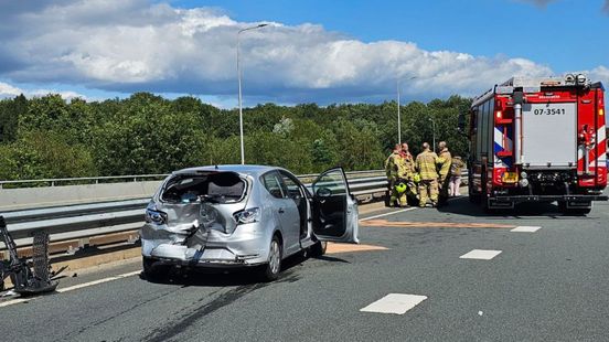 Gewonden bij ongeval • brand in vuilniswagen. Gewonden bij ongeval • brand in vuilniswagen.